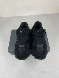 New Balance 9060 Nere N.42