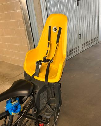 Seggiolino bici posteriore con supporto aggancio
