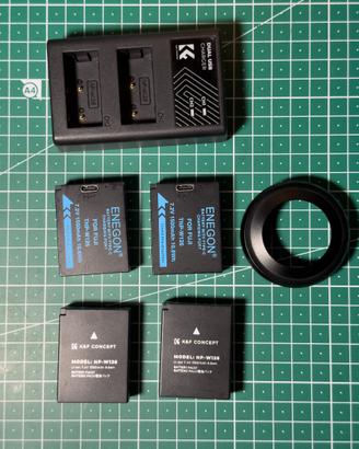 Paraluce + 4 batterie e caricatore Fuji X100 VI