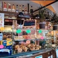 Gestione bar in posizione centrale a
