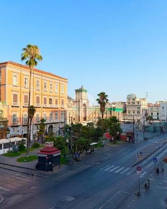 4 LOCALI A NAPOLI