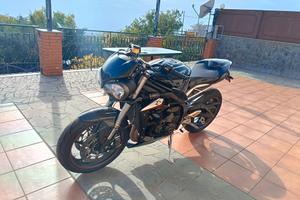 Triumph Street Triple 765 RS 