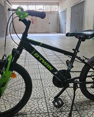 Mountain Bike B-TWIN 20 pollici