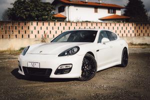 Porsche Panamera Turbo S 550cv | Tagliandi Porsche