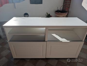 Mobile Ikea Besta