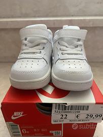 Scarpe Nike bambino nr.22