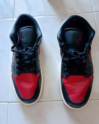 NIKE Air Jordan Low 1