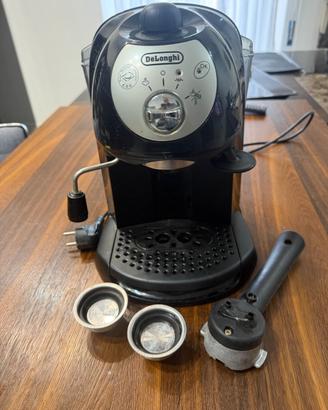 macchina caffè espresso de longhi con getto vapore