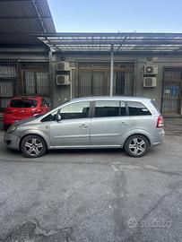 OPEL ZAFIRA 2010