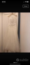 Abito da sposa cucito a mano s