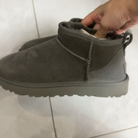 Stivali da neve classici UGG da donna, taglia 37