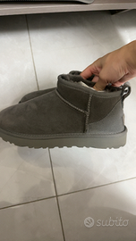 Stivali da neve classici UGG da donna, taglia 37