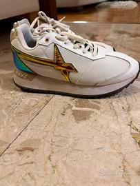 Sneakers W6YZ Wizz bianche iridescenti