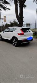 Volvo xc40 (2017-->)