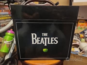 THE BEATLES BOX LP STEREO