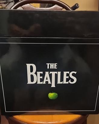 THE BEATLES BOX LP STEREO