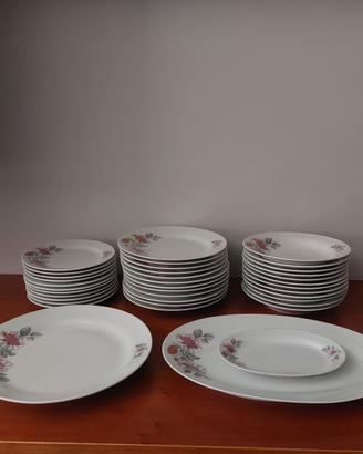 Set 38 piatti di Richard Ginori