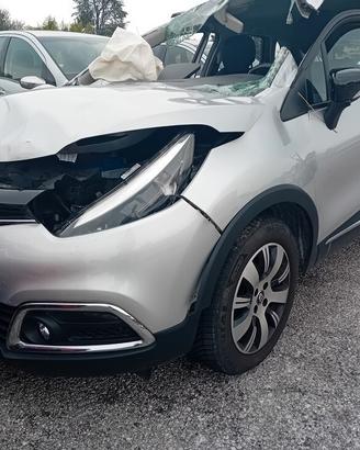 RICAMBI RENAULT CAPTUR 0.9 TCE ANNO 2017