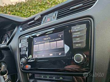 autoradio originale per skoda octavia 2013-2019