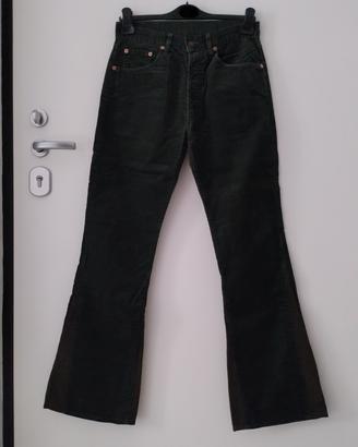 Jeans Levi's 551 Vintage anni 2000 a zampa