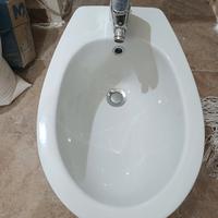 Bidet con miscelatore
