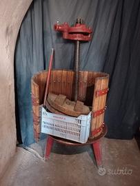 Torchio e pigiatrice