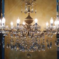 LAMPADARIO RESTAURATO CON GOCCE DI CRISTALLO 