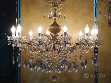 LAMPADARIO RESTAURATO CON GOCCE DI CRISTALLO 