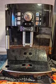 Macchina del caffè de longhi magnifica S