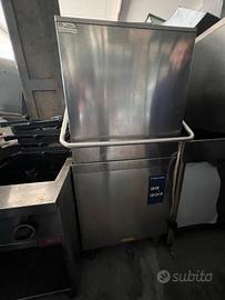 Attrezzatura varia per cucina