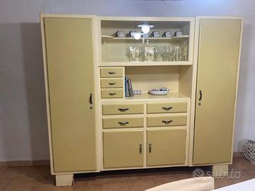 credenza anni '60. 