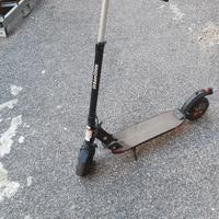 Monopattino Elettrico UrbanGlide