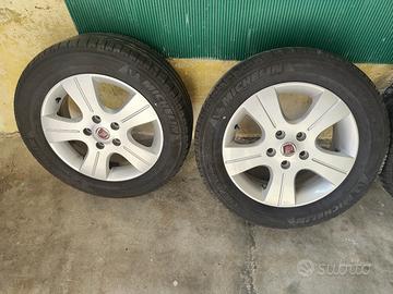 Cerchi in lega Fiat 16
