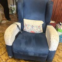 Poltrona con comandi elettrici