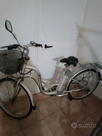 Bicicletta con pedalata assistita 