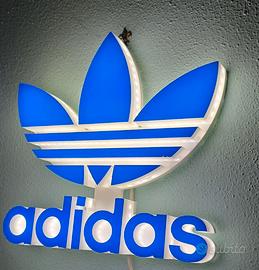 Insegna Adidas Luminosa
