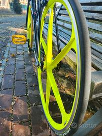 Bici Scatto Fisso 1V Giallo Nero Razze