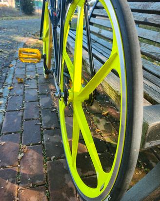 Bici Scatto Fisso 1V Giallo Nero Razze