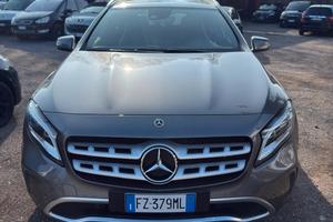 Mercedes-benz GLA 180 Premium