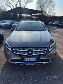 Mercedes-benz GLA 180 Premium