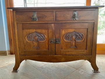 Mobile artigianale in rovere