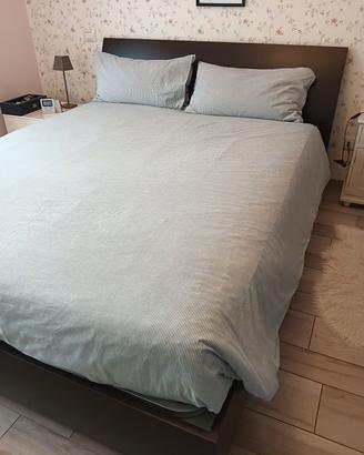 Letto matrimoniale contenitore e cassettiera 