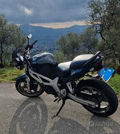 Suzuki SV 650 K3 carburatori  35.000 km