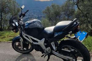 Suzuki SV 650 K3 carburatori  35.000 km