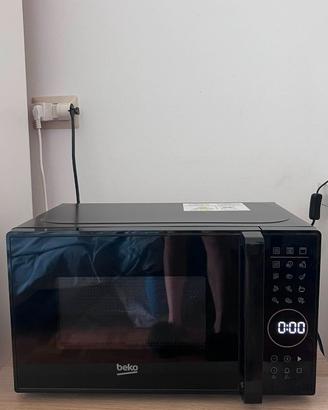 MICROONDE NERO 20L LITRI BEKO MGC20130BB