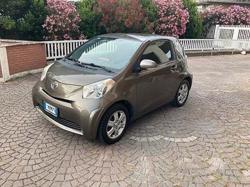 Toyota iQ 2012 85.000 km Clima Bluetooth Perfetta