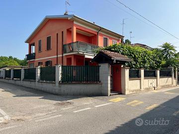 Villa o villino Olevano di Lomellina [SD135VRG]