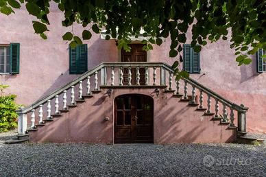 Villa di 910 m² con più di 5 locali e box auto dop