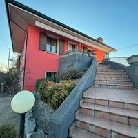 Albaredo d'Adige semicentro: casa singola con giar