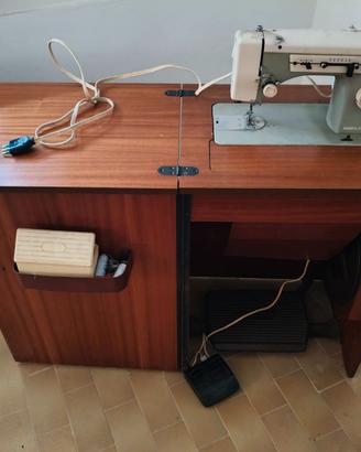 Macchina da cucire vintage FUNZIONANTE
